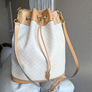 VINTAGE Gucci Micro GG bucket bag, likely dating from the 1980s to early 1990s